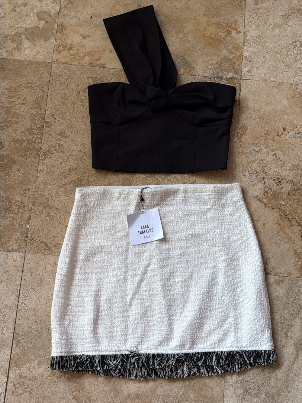 Zara outfit size small